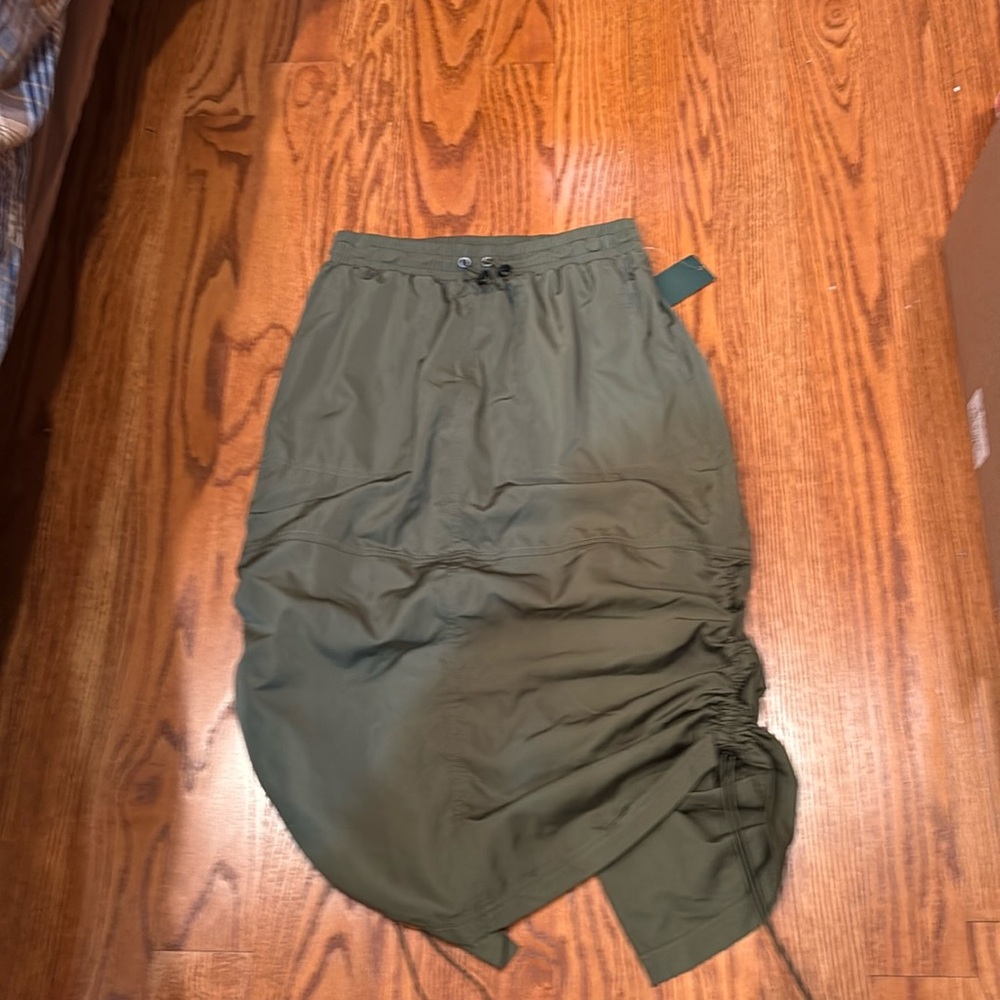 NWT Wild fable dark green parachute skirt